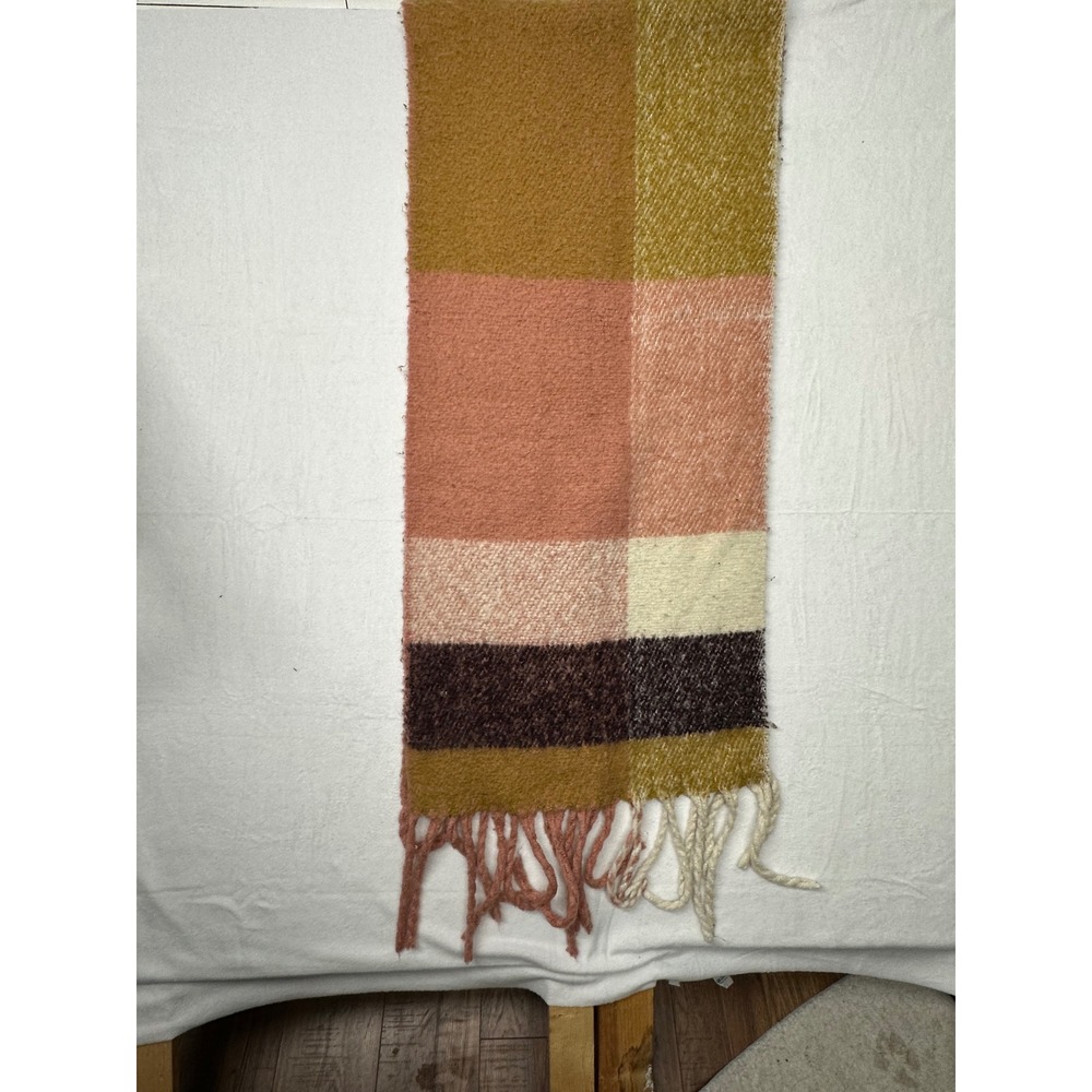 World Market Plaid Scarf Soft Acrylic Blend Oversized‎ Warm Fall Winter - Picture 3 of 6